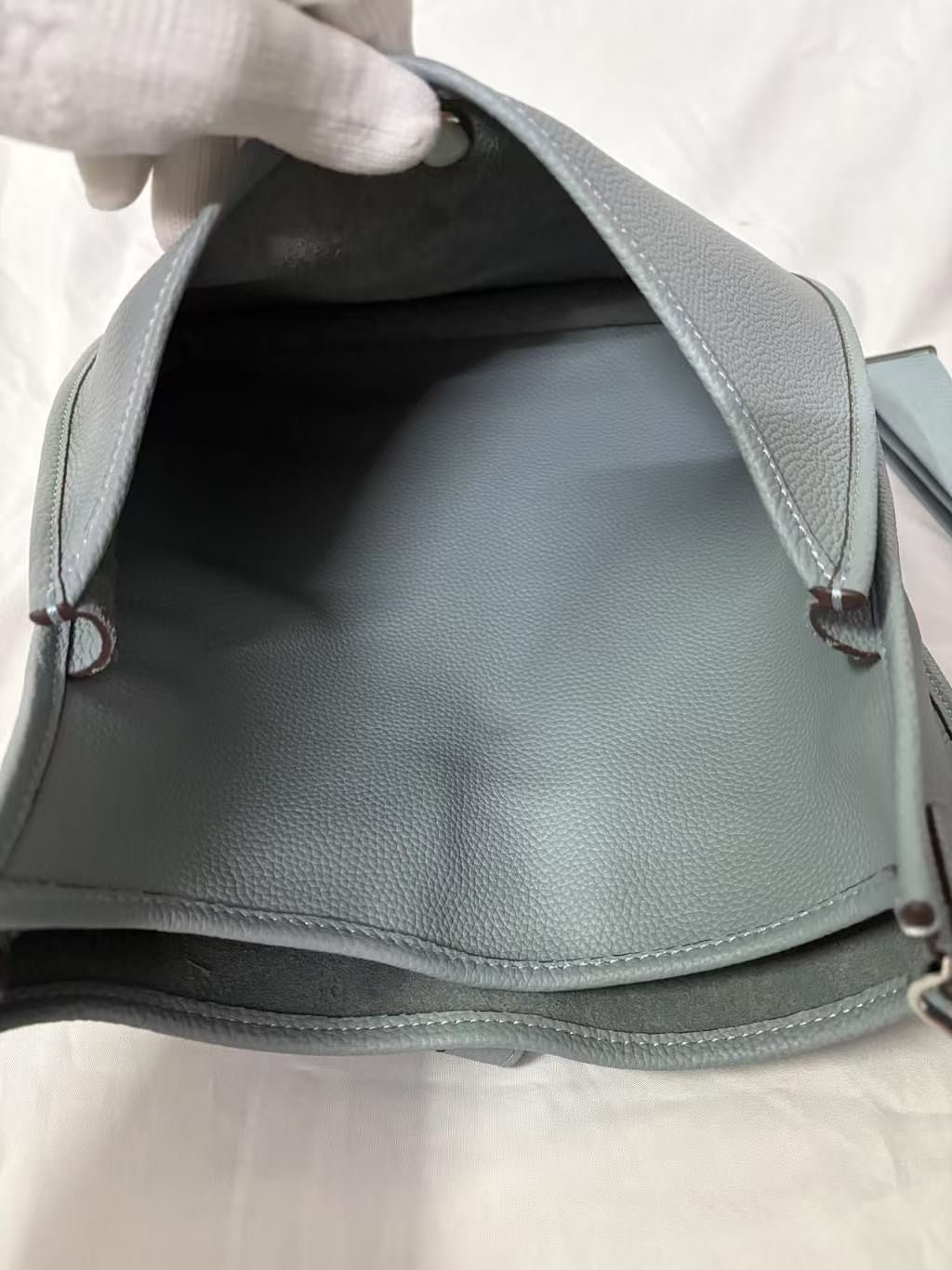 Hermes Evelyne III 29 Bag Light Blue With Silver-Toned Hardware For Women, Women’s Shoulder And Crossbody Bags 11.4in/29cm H056277CK18 - Image 7