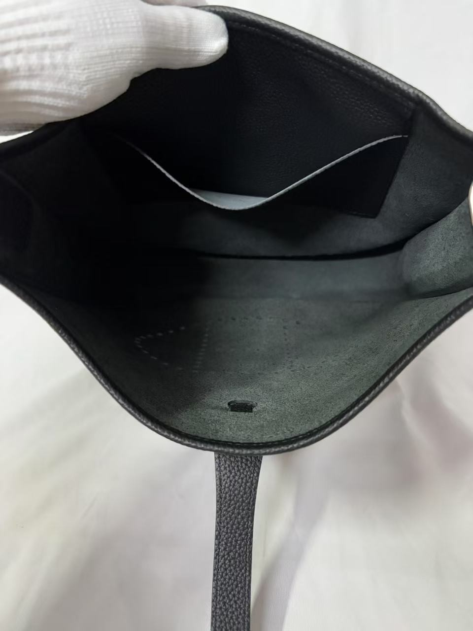 Hermes Evelyne III 29 Bag Light Blue With Silver-Toned Hardware For Women, Women’s Shoulder And Crossbody Bags 11.4in/29cm H056277CK18 - Image 2