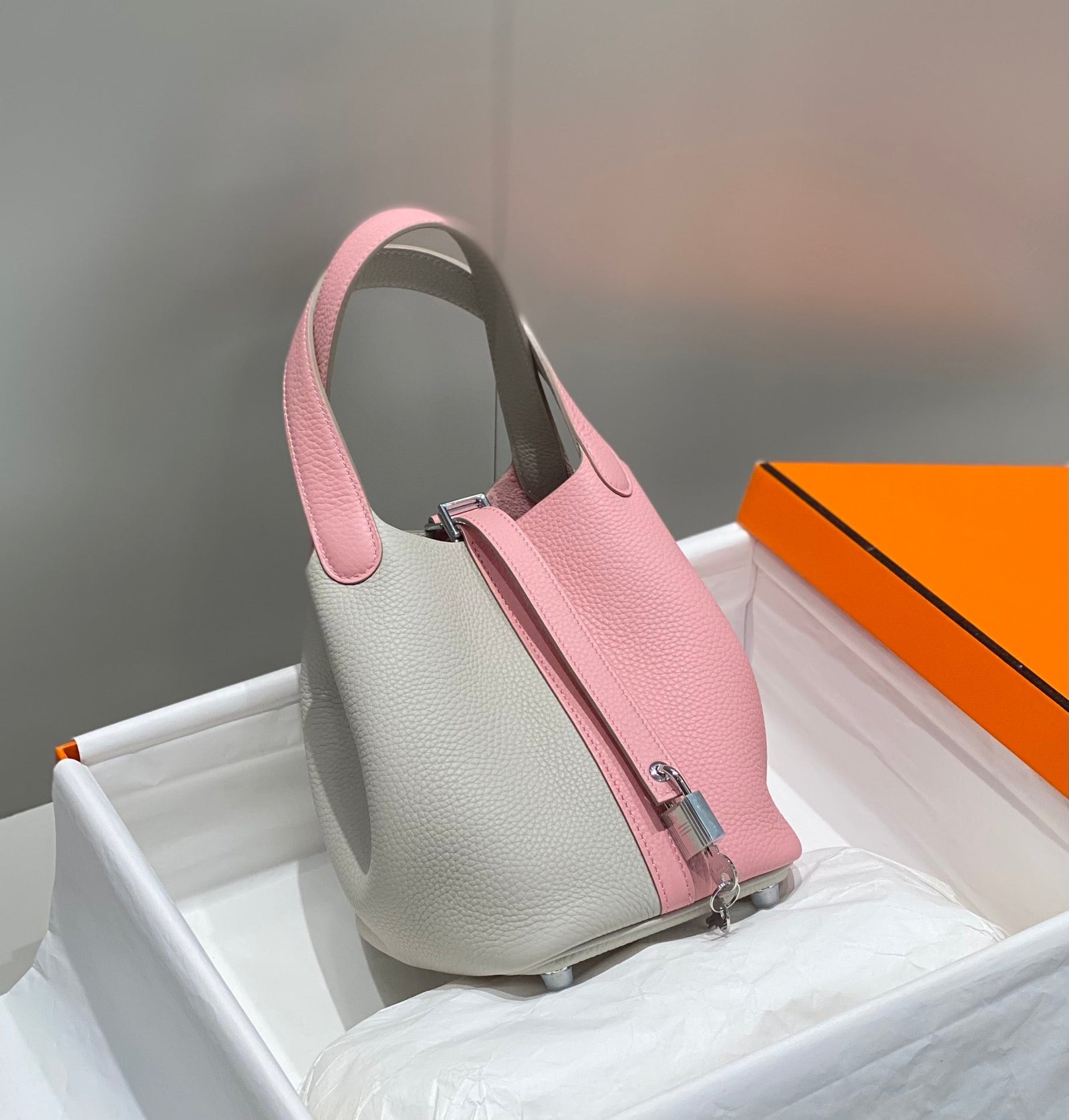 Hermes Picotin Lock 18 Bag Grey/Pink For Women 7.1in/18cm - Image 4