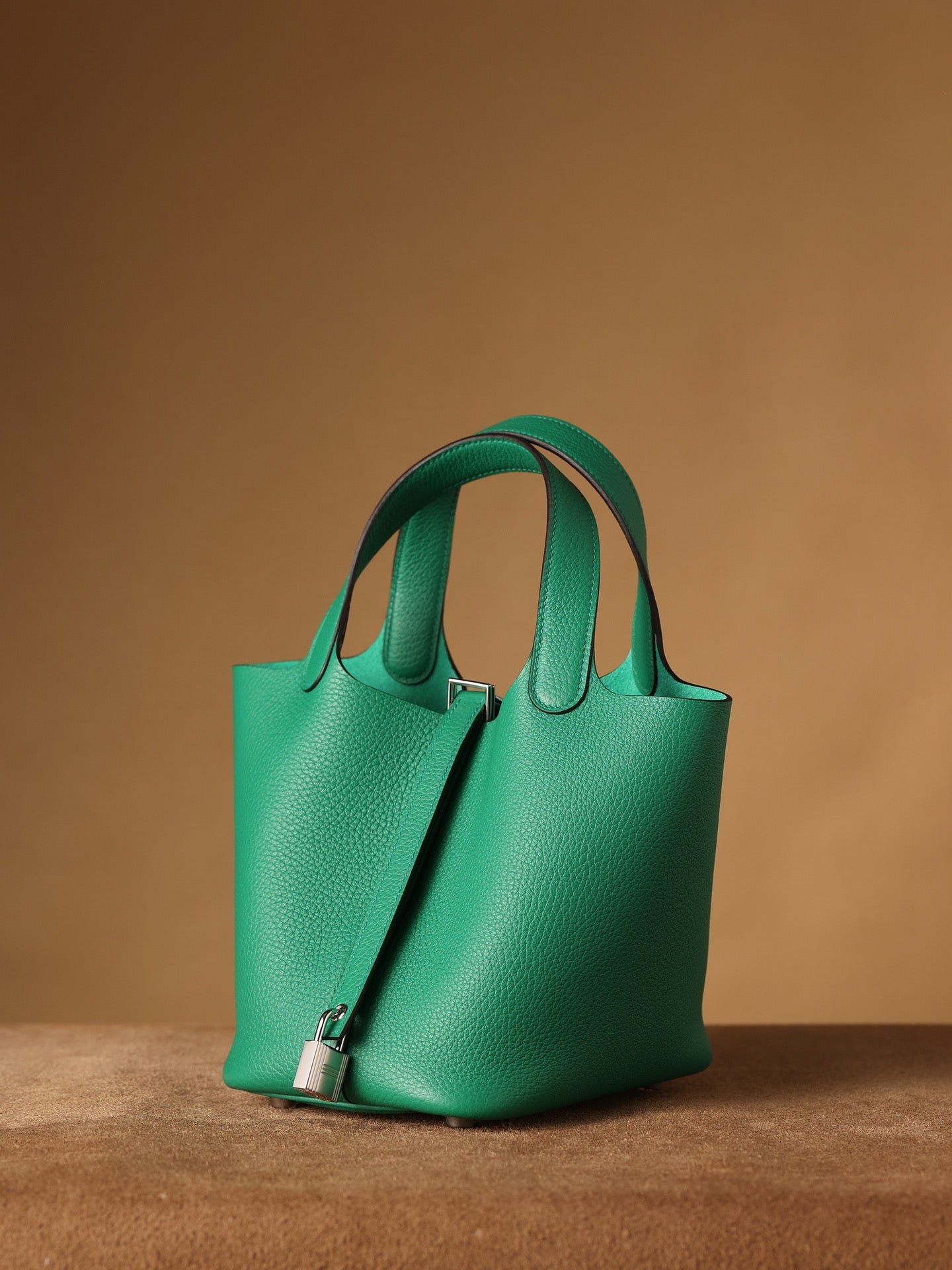 Hermes Picotin Lock 18 Green Bag For Women, Women’s Handbags 7.1in/18cm - Image 4