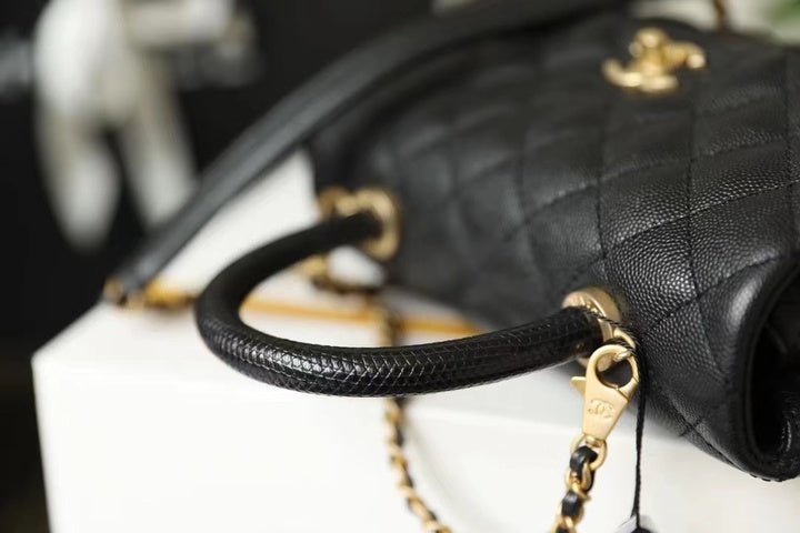 Chanel Coco Handle Quilted Lizard Handle Bag Caviar Leather Gold Hardware Spring/Summer Act 1 Collection 24cm Black - Image 2